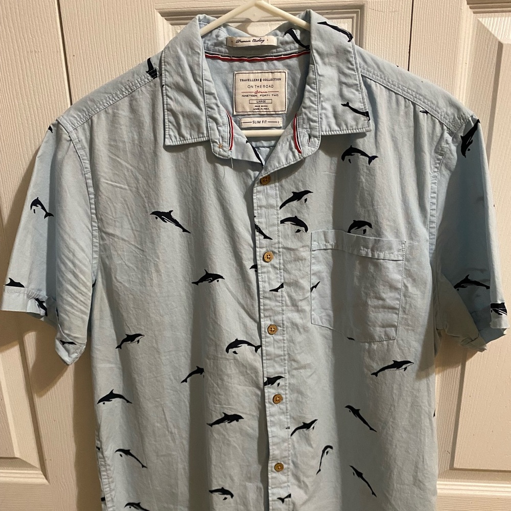 Travellers Collection Dolphin button down shirt Slim Fit